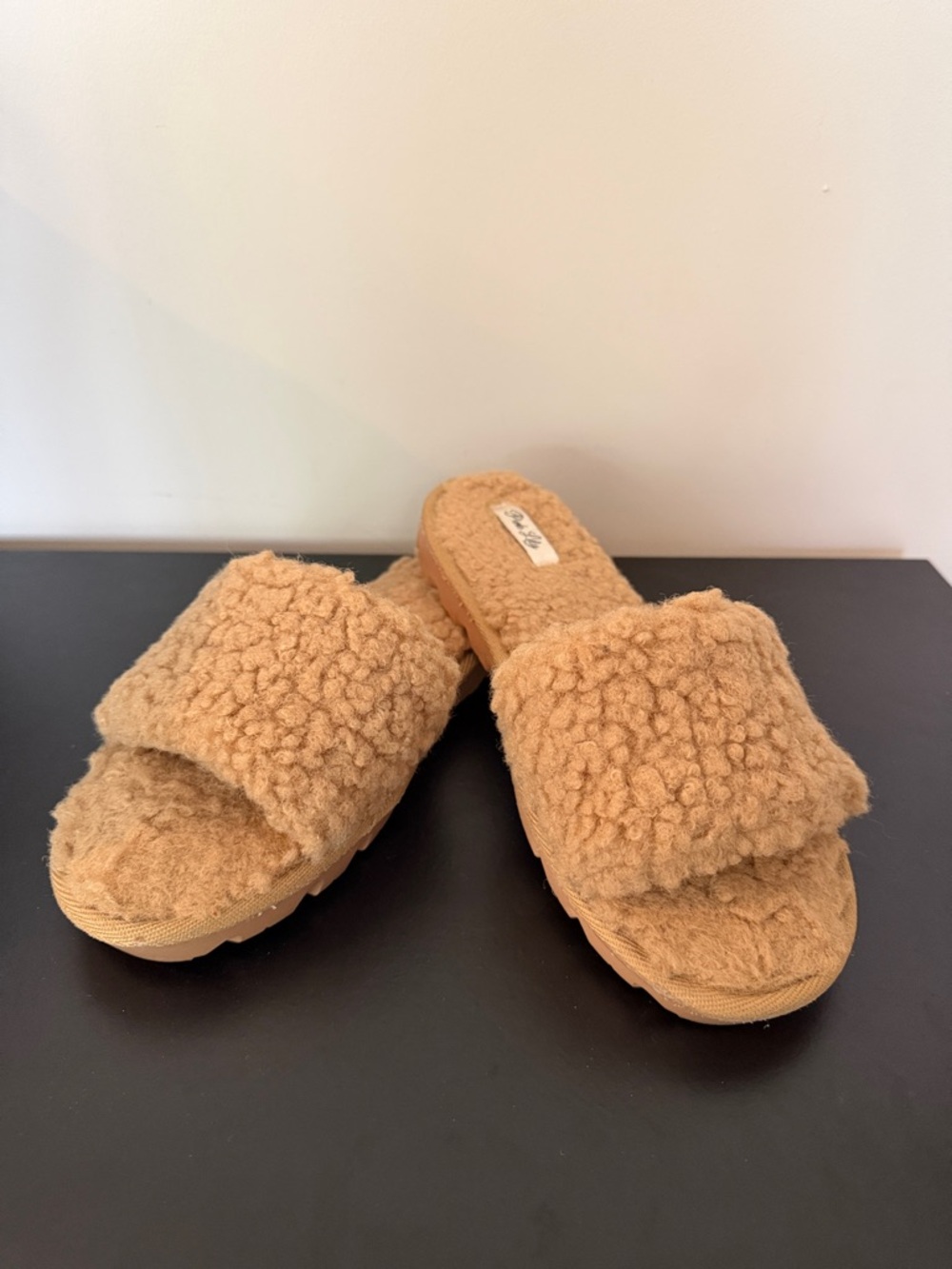 Pink Lily Sherpa Slide Sandals in Camel